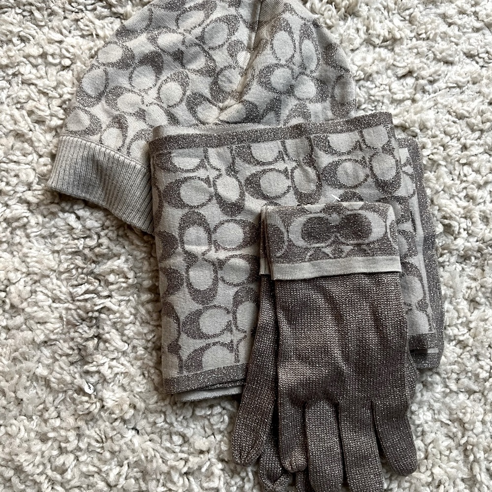 COACH Signature beanie, scarf, gloves set